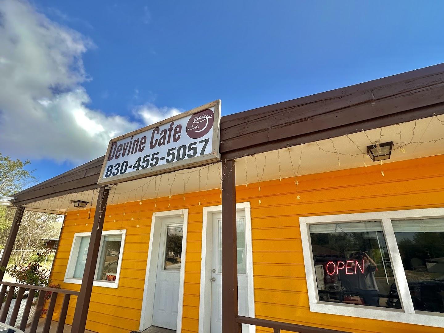 Devine Cafe